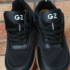 Barefoot shoes size 6.