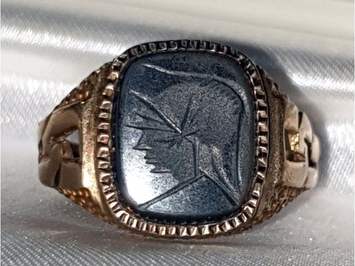 Vintage 9ct Gold Mens Signet Ring