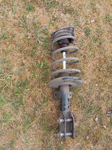 Shock absorber Left
