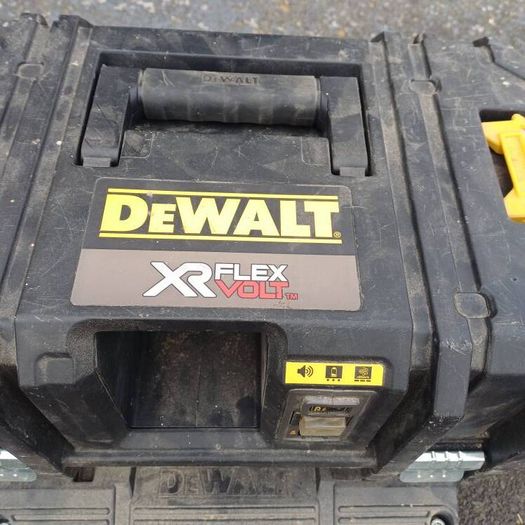 Dewalt Dust Extractor