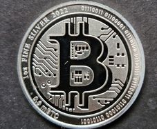 2 Dollars Bitcoin 2022  1 oz Silver .999  Niue  Coin