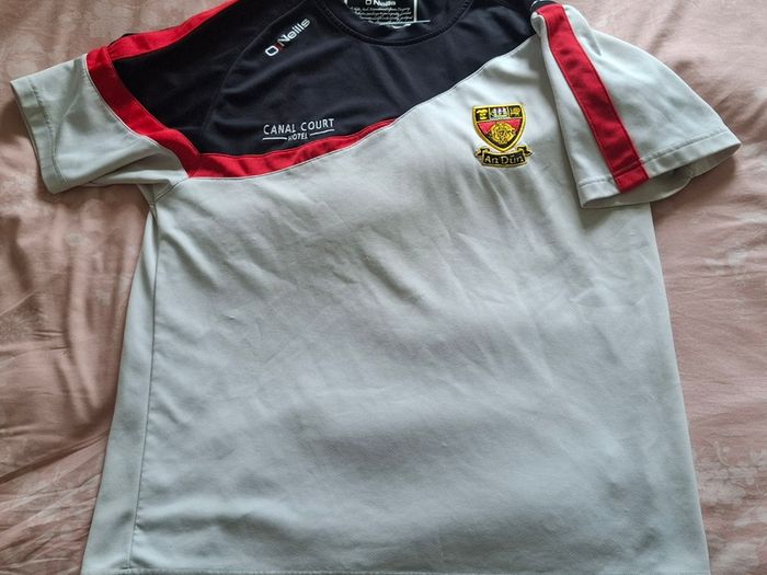 Down GAA O'Neills Gaelic Football Jersey (Adult Medium) FREE POST
