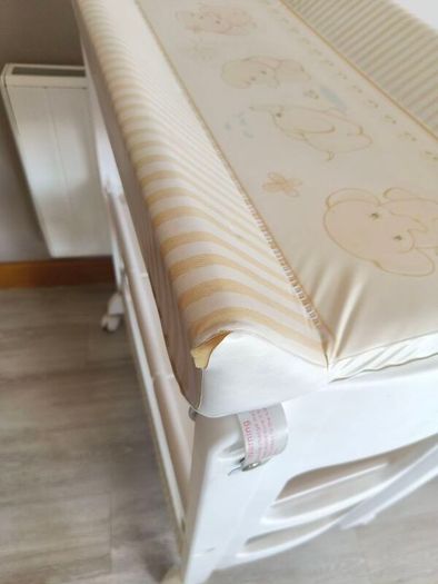 Baby change table