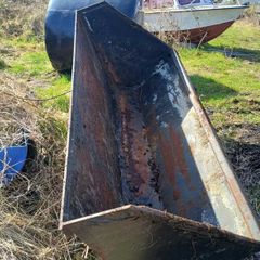 tractor bucket