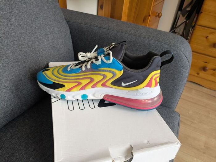 Nike Air Max 270 React Eng Size 9