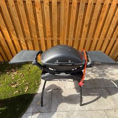 Weber Q 2000 gas BBQ