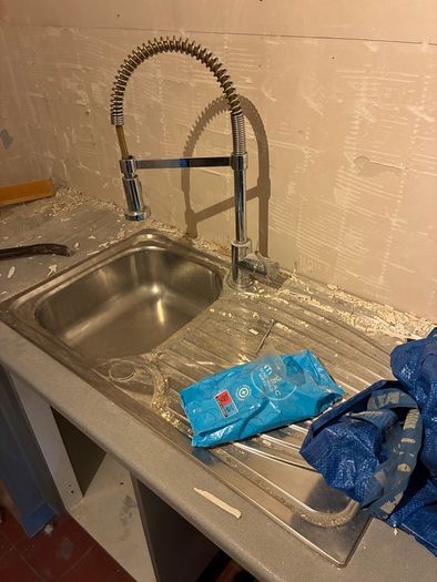Sink & Faucet