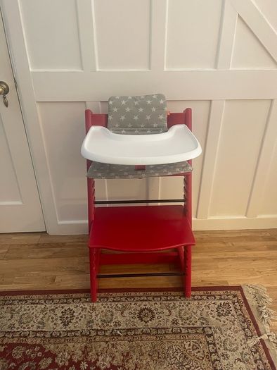 Red Stokke Tripp Trapp  Chair With Babyset and Tray