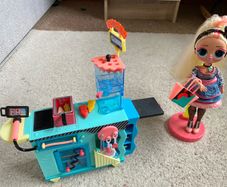 Lol omg doll- Miss Sundae & diner set