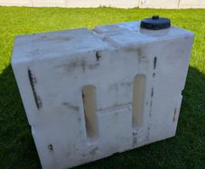 650 Litre Upright Baffled water tank