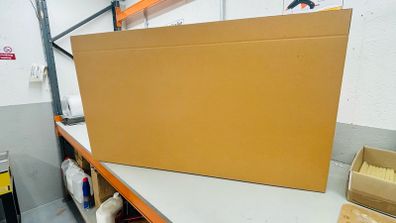 Medium TV box 1150x140x580mm cardboard box