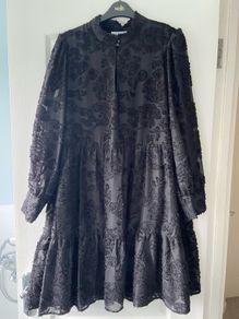 womans dress