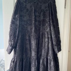womans dress
