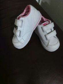Nike Trainers, size EU-21,5  UK-5