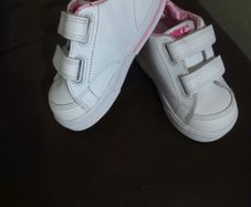 Nike Trainers, size EU-21,5  UK-5
