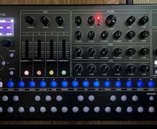 Roland SH-4D (multitimbral desktop synth)