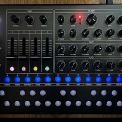 Roland SH-4D (multitimbral desktop synth)