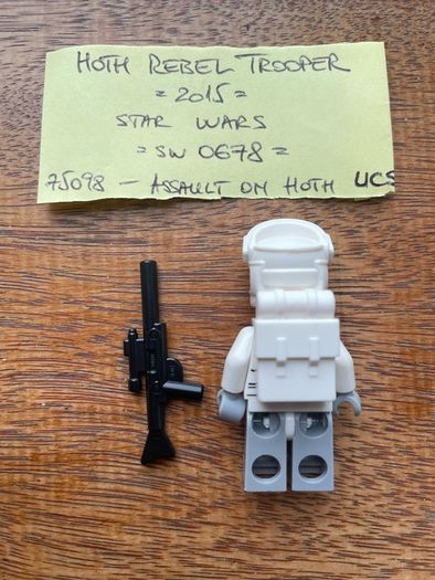 Lego minifigure Hoth Rebel Trooper sw0678 - 2015