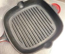Heavy duty non stick pan