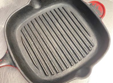 Heavy duty non stick pan