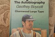 Boycott The Autobiography.  Geoffrey Boycott. Charnwood Large Type. Hardback In Good Condition.  See Photos For Same.