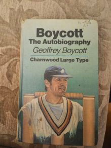 Boycott The Autobiography.  Geoffrey Boycott. Charnwood Large Type. Hardback In Good Condition.  See Photos For Same.
