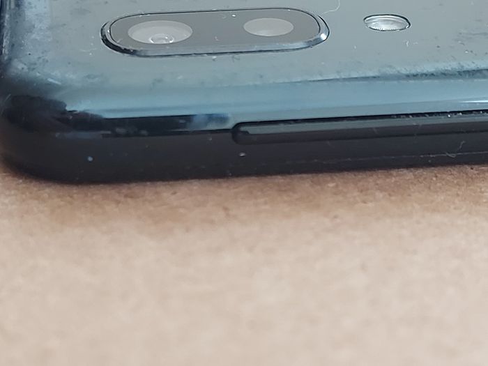 Samsung Galaxy A20e, Model SM-A202F, not powering on, for parts or repair, excellent cosmetic condition