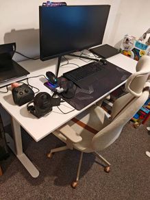 Gaming Monitor & Desk