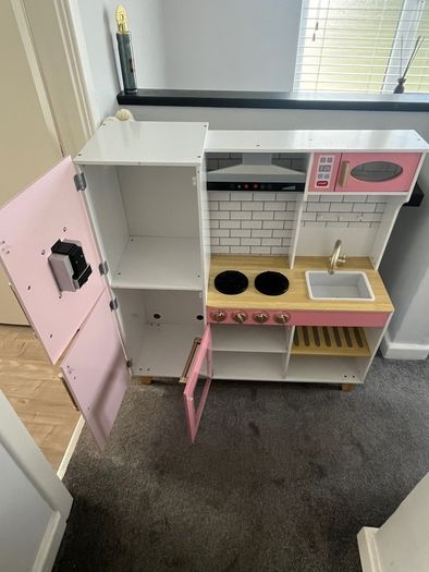 Toy Kitchen