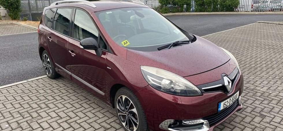 Renault Megan Scenic 2015 (7 Seater)