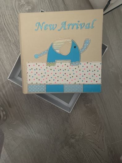 baby photo album