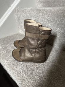 clarks baby girl boots size 5 G