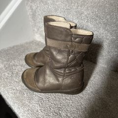 clarks baby girl boots size 5 G