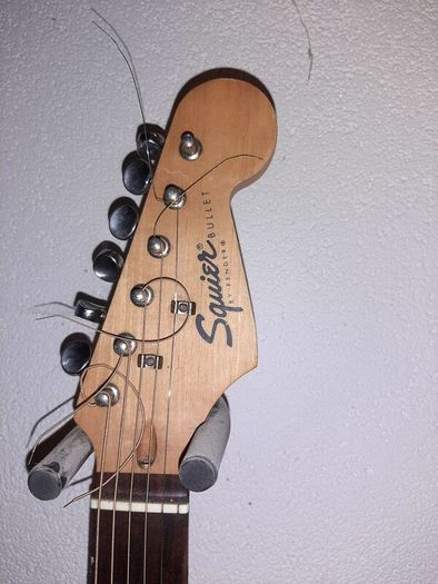 electric guitar