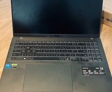 Gaming Laptop - ASUS V16  16" Intel Core 5 512 GB