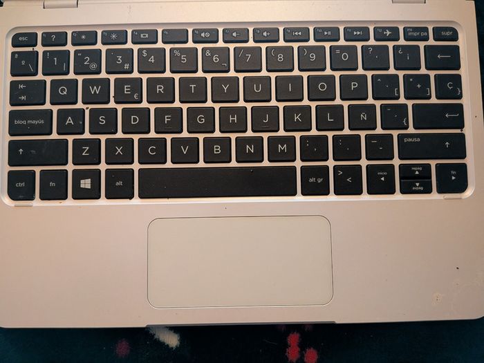 Laptop HP x2 10/p012ns detachable win10