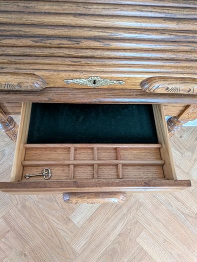 Beautiful Oak Roll-Top Writing Bureau  350 ONO