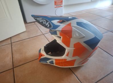 Airoh Twist helmet. Size L
