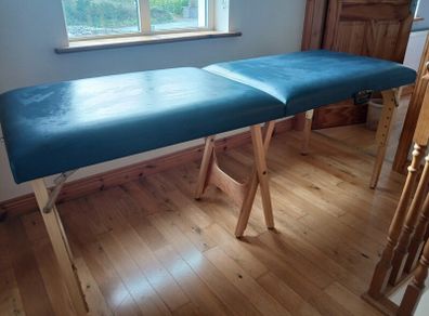 massage table