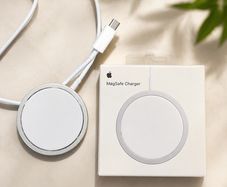 Apple MagSafe Charger