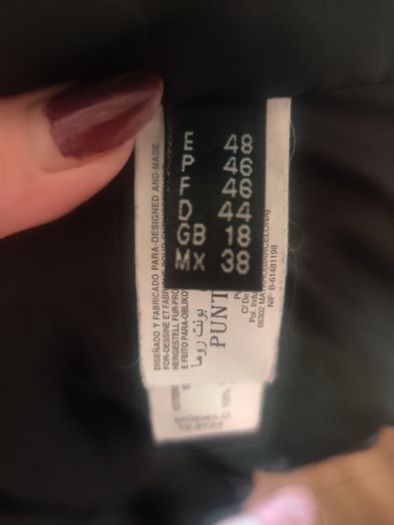 Punto Roma lovely black zipped jacket size UK18 EU46 Postage included