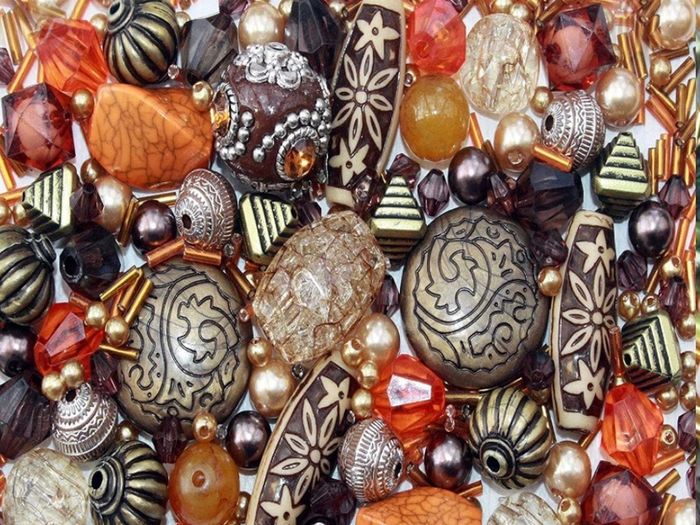 Approx 1000 Jewellery Beads 250g includes 3 x sets of Jade, Orange & Brown Green Jewellery Making Mixed Beads (FREE POSTAGE)