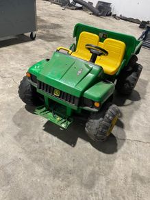 Peg Perego John Deere Gator