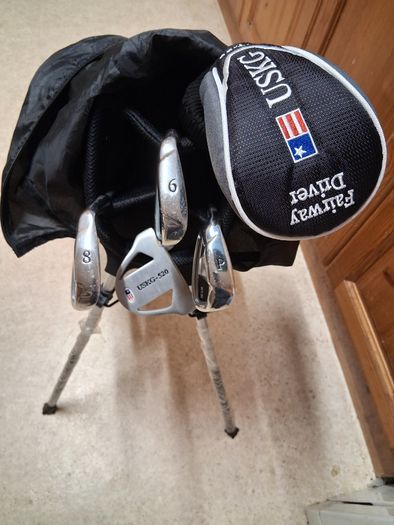 Golf Clubs. US Kids Golf Set.Left Handed .Age 7 To 8 Years Old. Girls Set.. In As New Condition. Collect In Dublin Or Receive Via Post.
