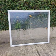 Picture window