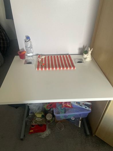 computer desk