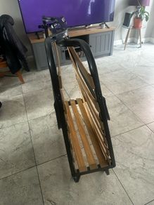 Single foldable bed