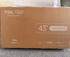 Brand New TCL 43 QLED Smart TV Sealed in Box