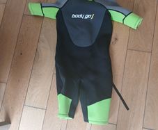 childs wetsuit