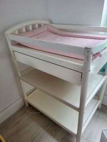 baby changing table